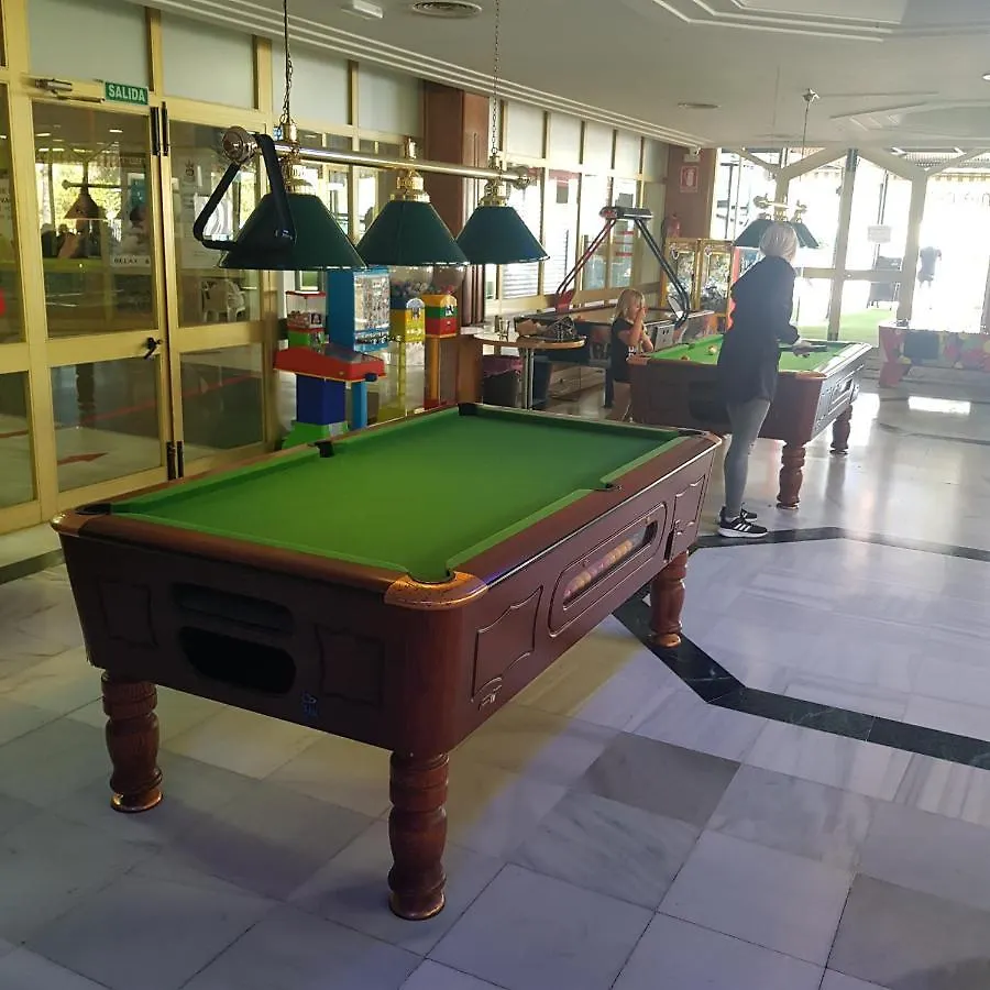 Appartment Totally Upgraded At Benal Beach 贝纳尔马德纳