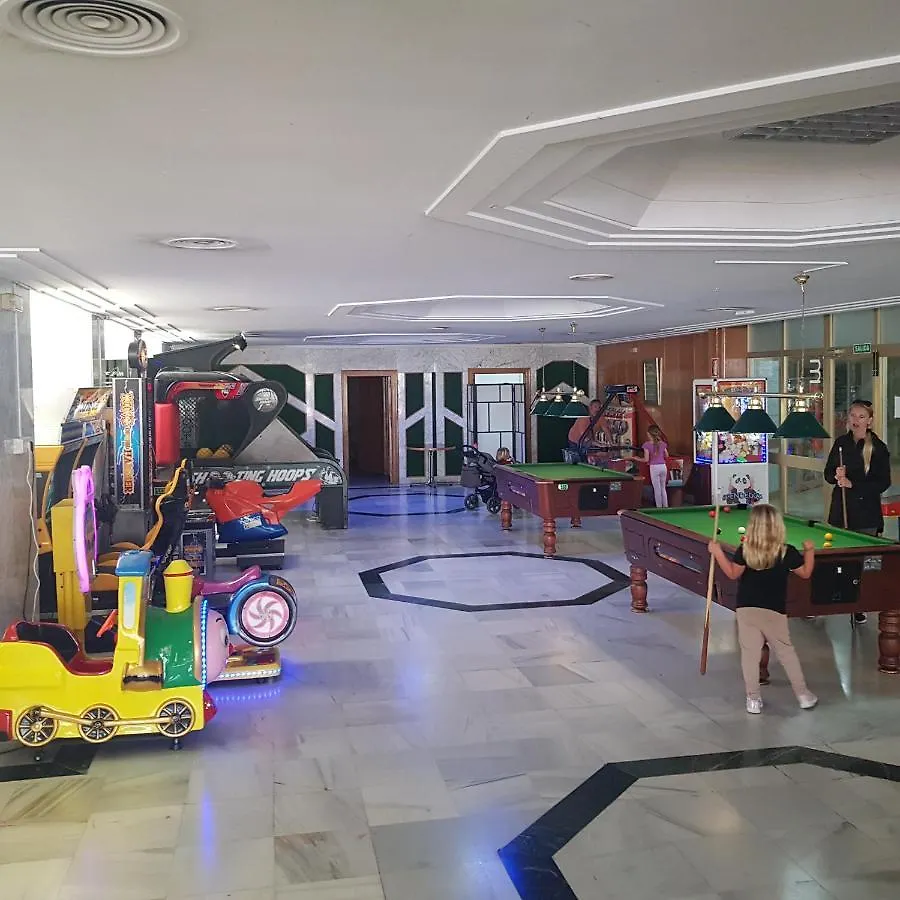公寓 Appartment Totally Upgraded At Benal Beach 贝纳尔马德纳